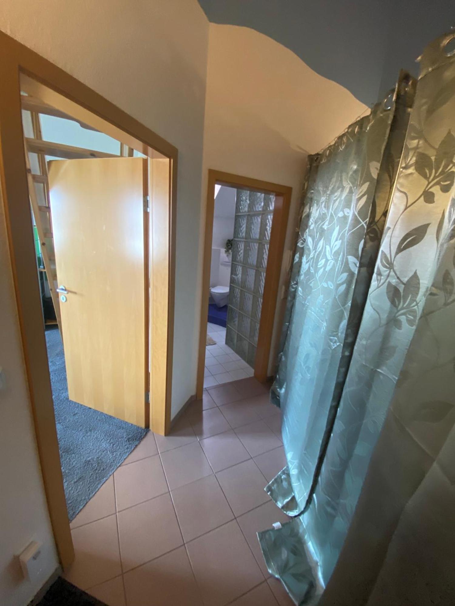 Maisonette-Ferienzimmer Am Backhausgarten ฟลูนไฮม์ ภายนอก รูปภาพ
